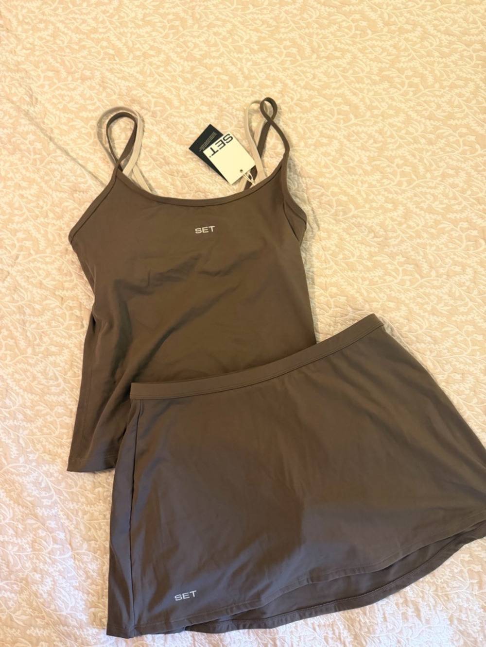 SET Active Skirt and Cami Set